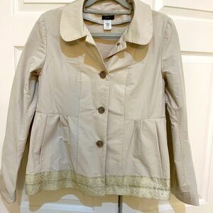 J Crew Classic Blazer Cream color Jacket Style 11977 Size 8 water resistant.